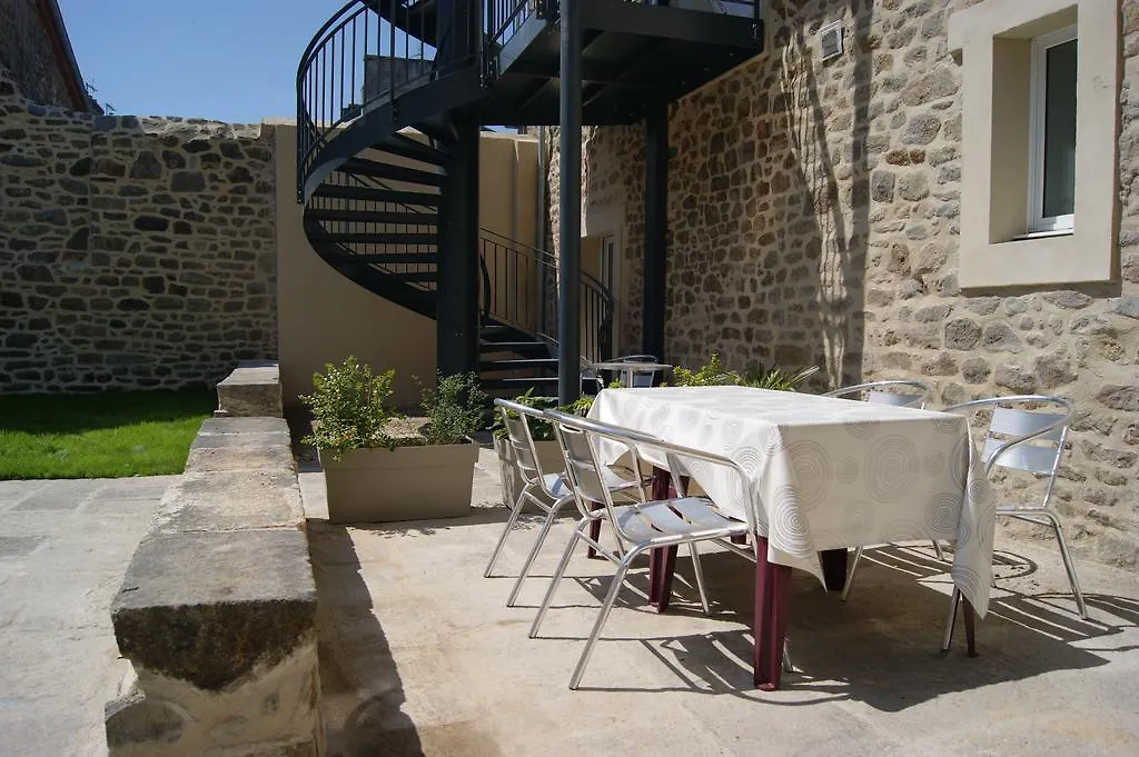 Au Fil De L'Eau - Le Bord De Rance Apartment Dinan